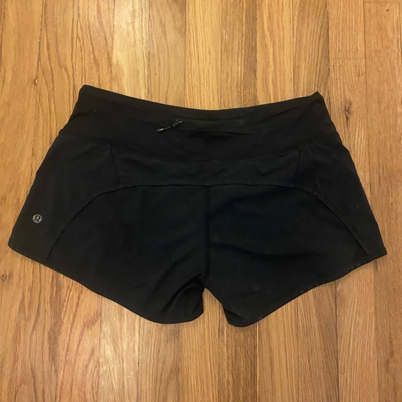 Black basic lululemon shorts - Picture 2 of 2